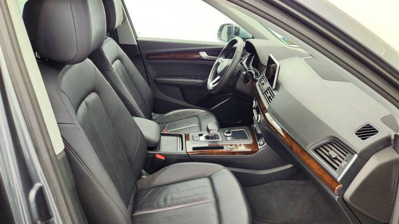 2020 Audi Q5 quattro Premium Plus 45 TFSI