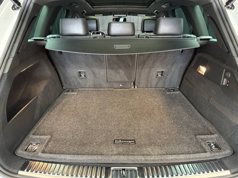 2014 Volkswagen Touareg V6 R-Line