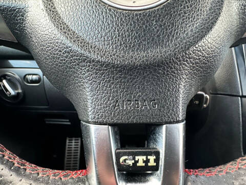 2013 Volkswagen GTI Base PZEV