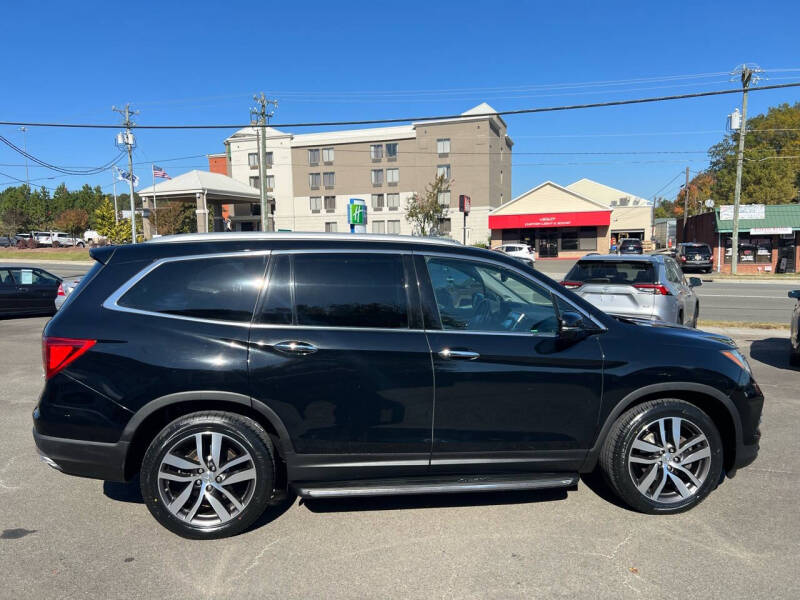 2016 Honda Pilot Elite photo 9