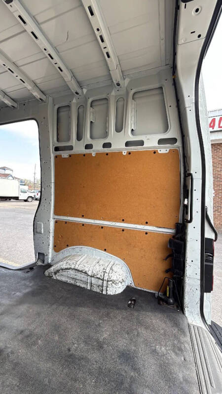2014 Nissan NV