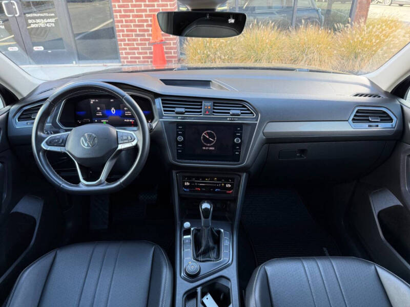 2023 Volkswagen Tiguan SE 4Motion