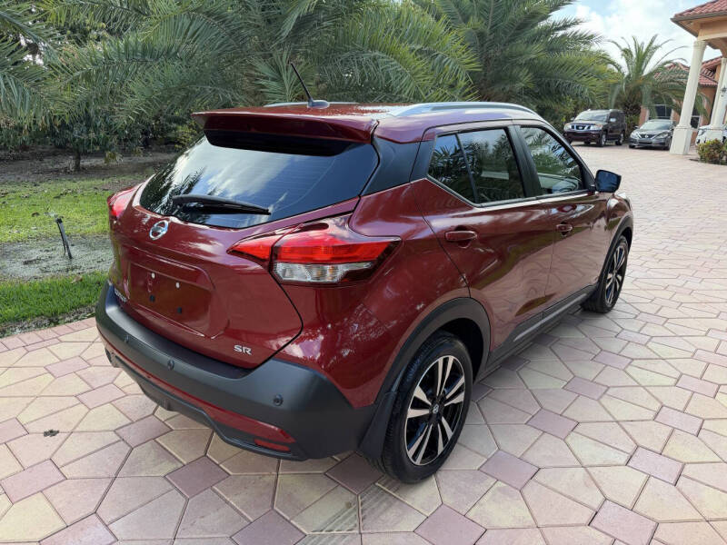 2020 Nissan Kicks SR