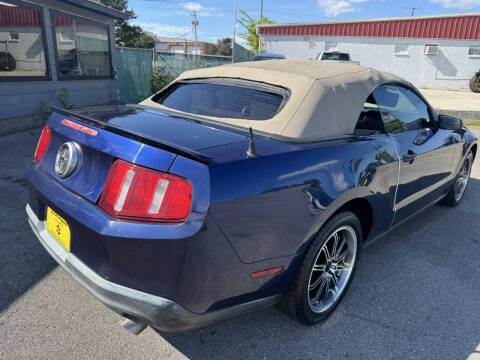 2012 Ford Mustang V6
