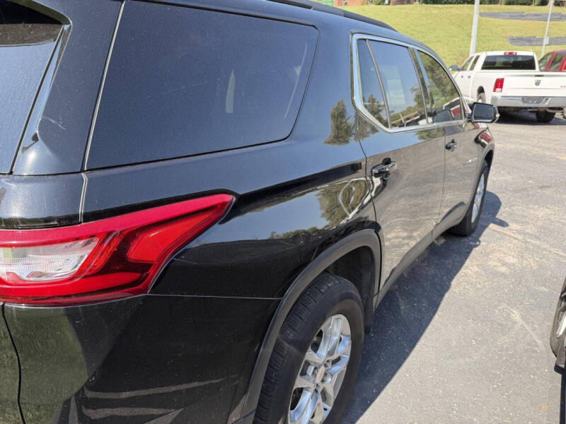 2020 Chevrolet Traverse LT Cloth