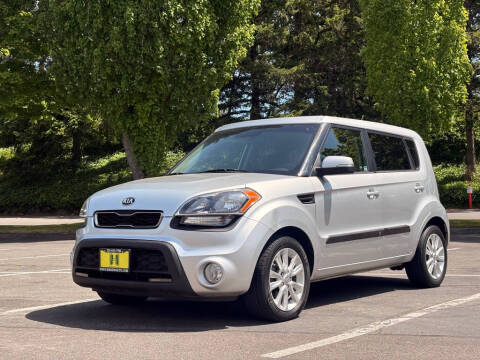 2013 Kia Soul +