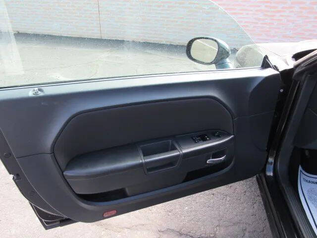 2010 Dodge Challenger SE