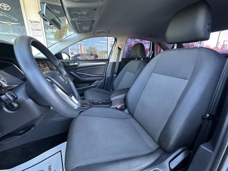 2020 Volkswagen Jetta R-Line