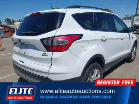 2017 Ford Escape SE