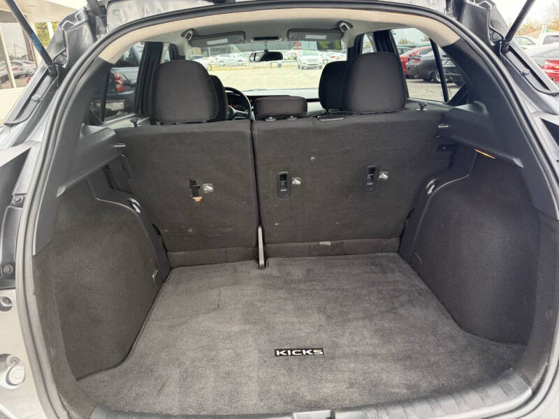 2019 Nissan Kicks SV