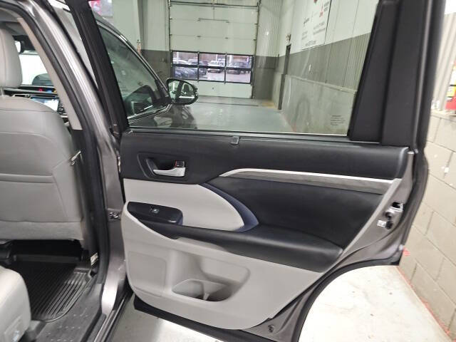 2017 Toyota Highlander Limited