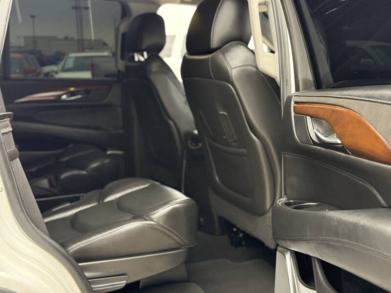 2020 Cadillac Escalade Luxury