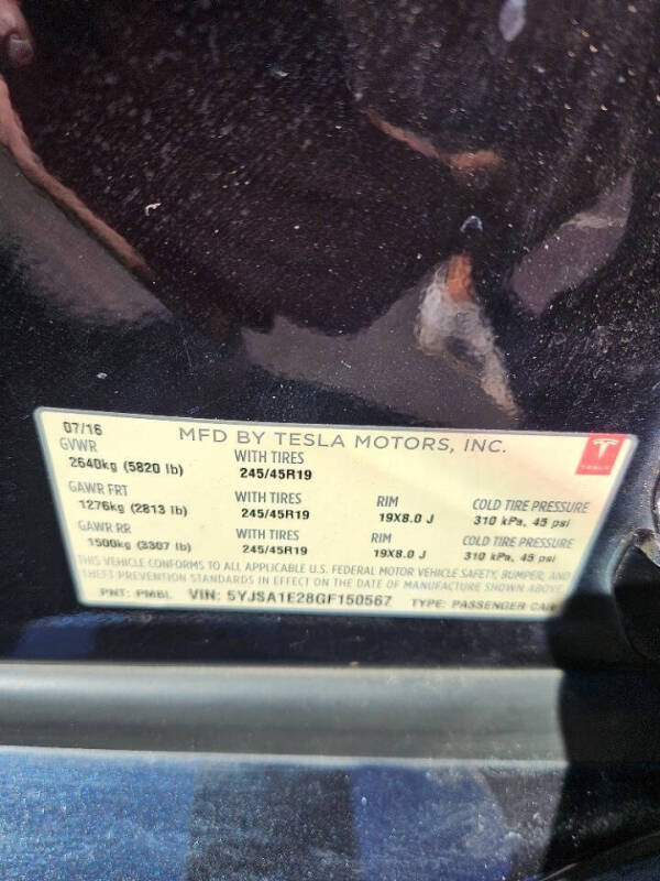2016 Tesla Model S 90D