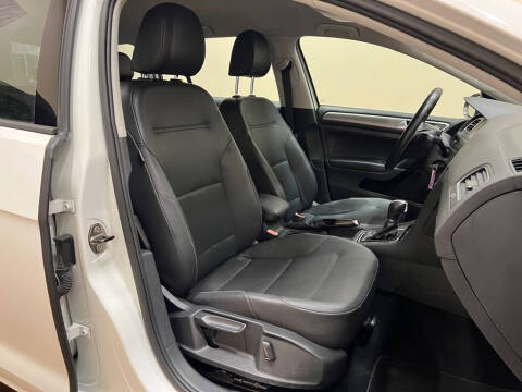 2015 Volkswagen Golf SportWagen