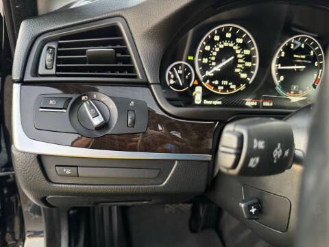 2016 BMW 5 Series 528i