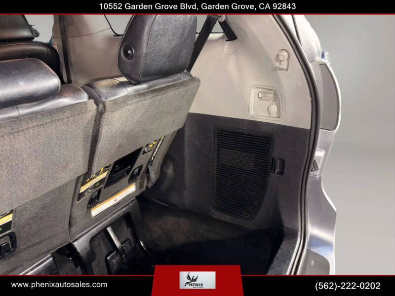 2015 Toyota Sienna