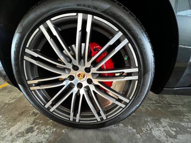 2017 Porsche Macan GTS