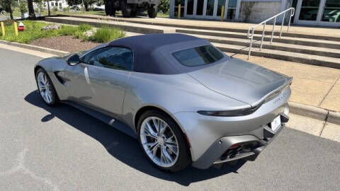 2022 Aston Martin Vantage