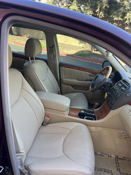 2005 Lexus LS 430