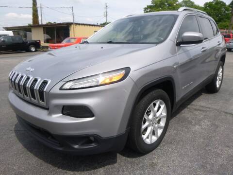 2014 Jeep Cherokee for sale at Lewis Page Auto Brokers in Gainesville GA