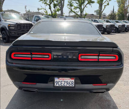 2017 Dodge Challenger SXT