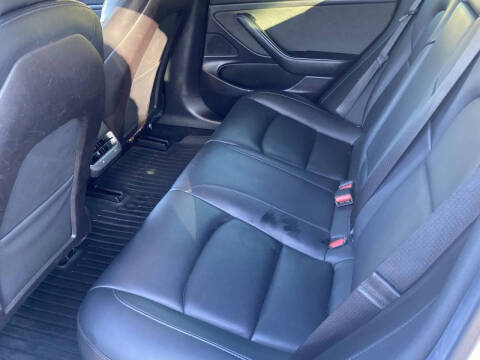 2019 Tesla Model 3 Standard Range Plus