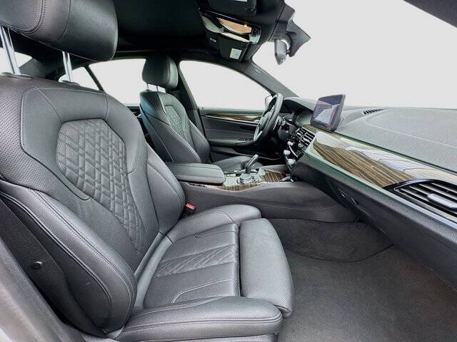 2021 BMW 5 Series 530e