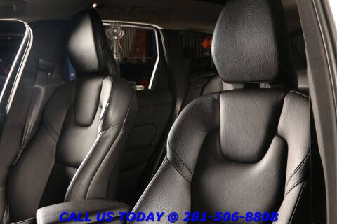 2021 Volvo XC60 T5 Momentum