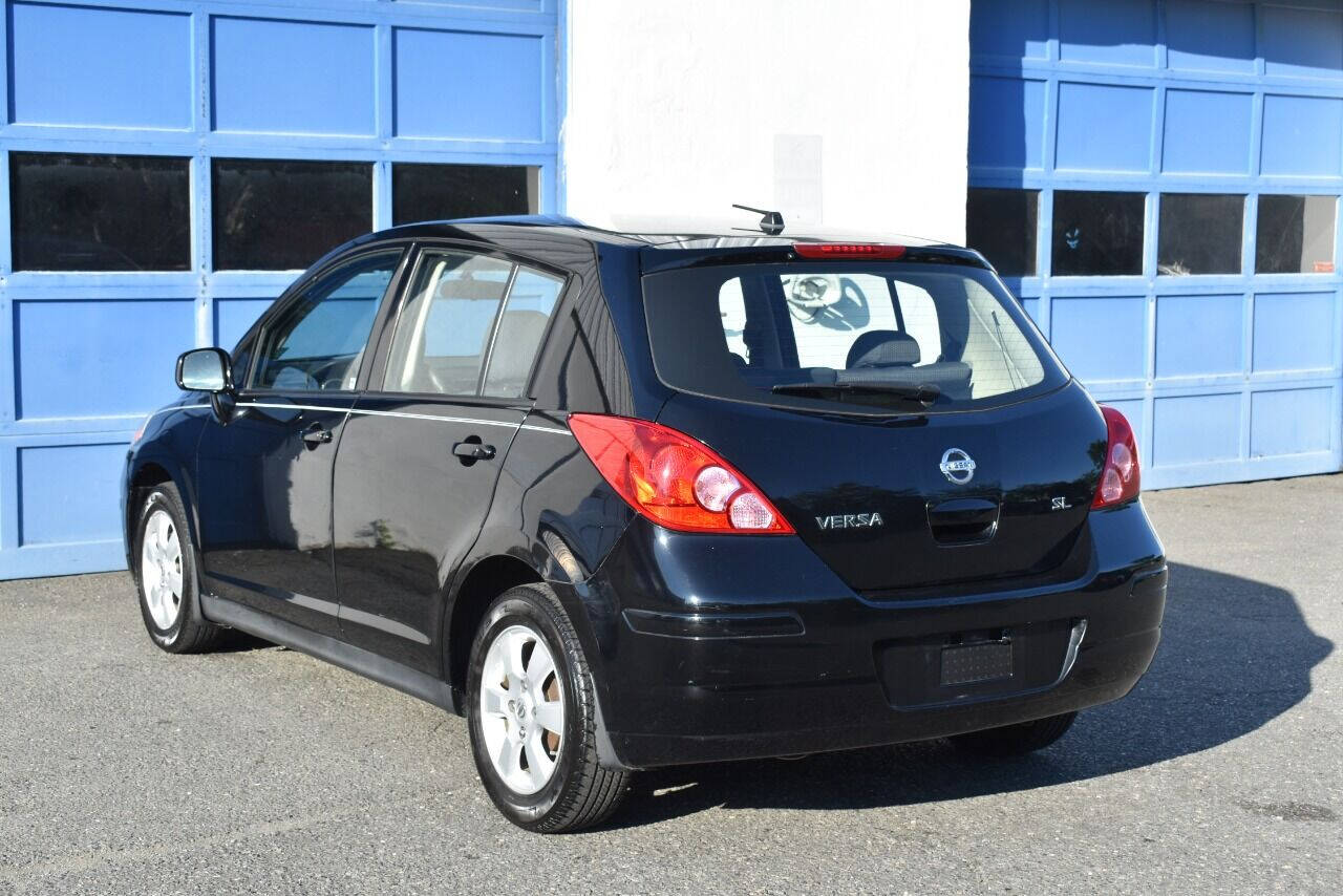 Nissan versa 2009