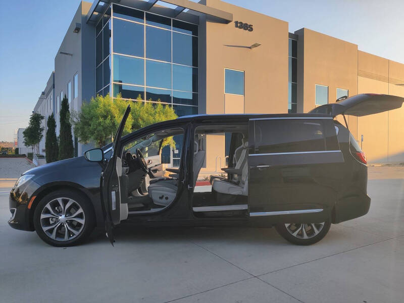 2017 Chrysler Pacifica Limited