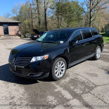 2018 Lincoln MKT for sale at 1-800 Get A Car in Mount Clemens MI