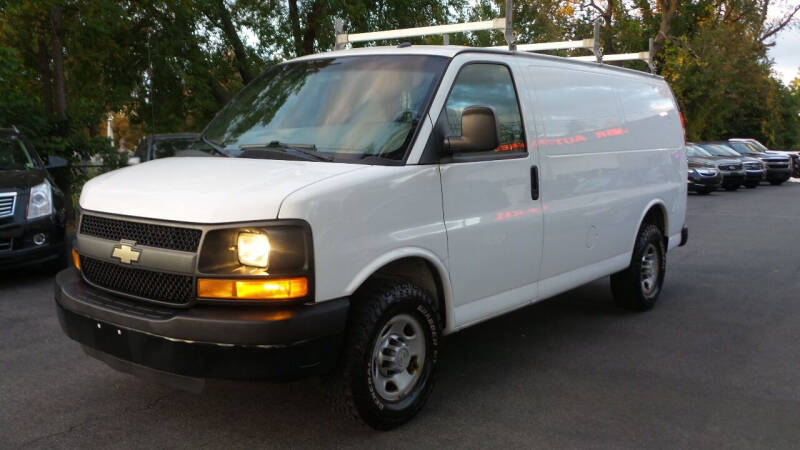 2013 Chevrolet Express Cargo Work Van's photo