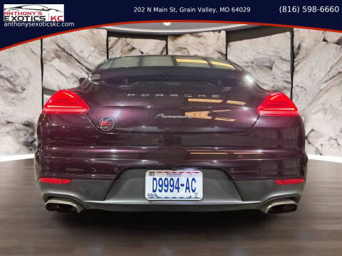 2016 Porsche Panamera