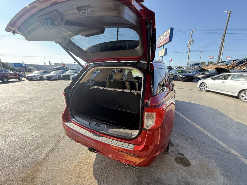 2020 Ford Explorer Platinum