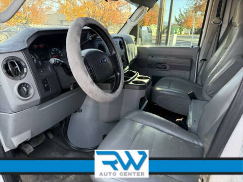 2010 Ford E-Series E-250