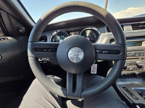 2011 Ford Mustang V6