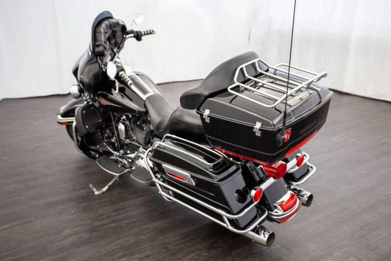 2010 Harley-Davidson FLHTC