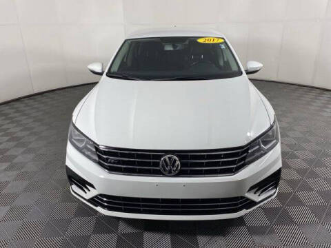 2017 Volkswagen Passat 1.8T R-Line