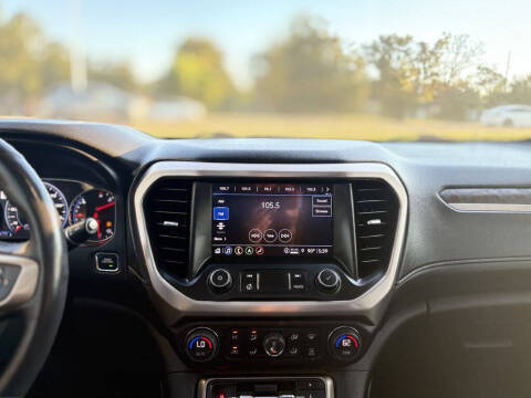 2022 GMC Acadia Denali