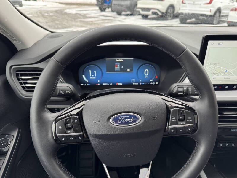 2024 Ford Escape Platinum