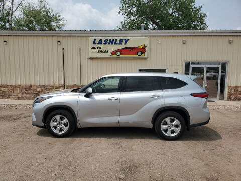 2022 Toyota Highlander for sale at Lashley Auto Sales in Mitchell NE