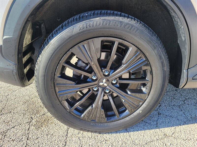 2019 Mitsubishi Eclipse Cross LE