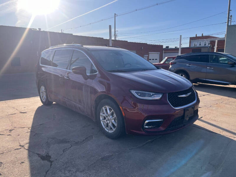 2021 Chrysler Pacifica for sale at Jacksons Car Corner Inc in Hastings NE