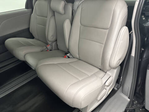 2020 Toyota Sienna L 7-Passenger