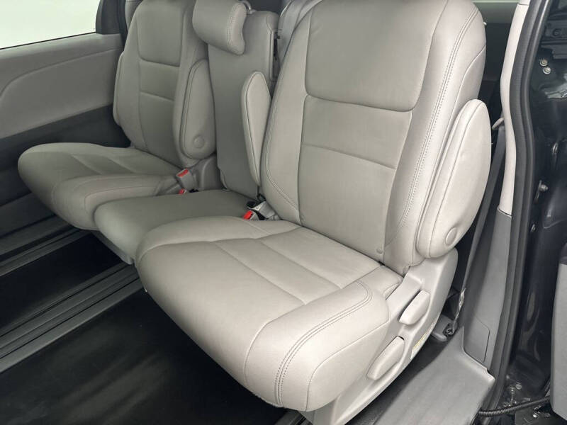 2020 Toyota Sienna L 7-Passenger