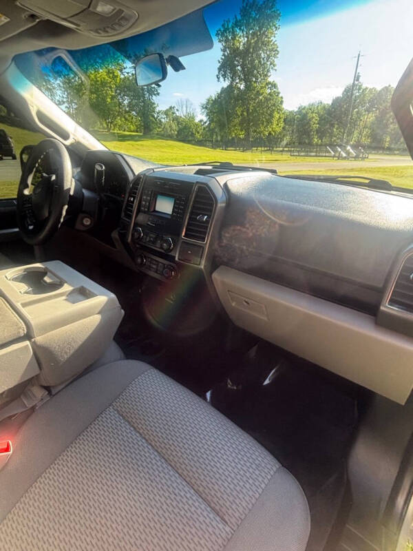 2017 Ford F-150 XLT - Photo 12