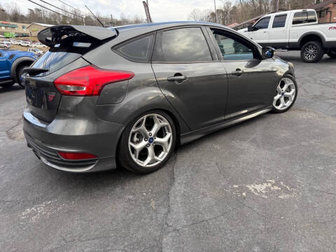 2017 Ford Focus ST
