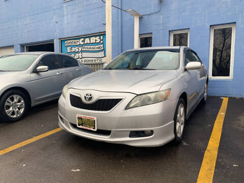2009 Toyota Camry for sale at Ideal Cars in Hamilton OH