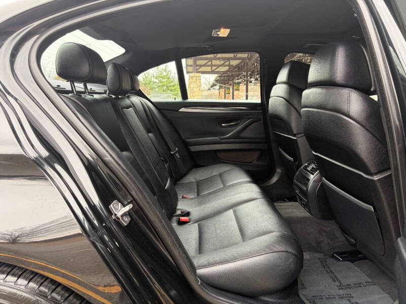 2012 BMW 5 Series 550i