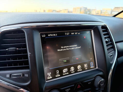 2017 Jeep Grand Cherokee Laredo E